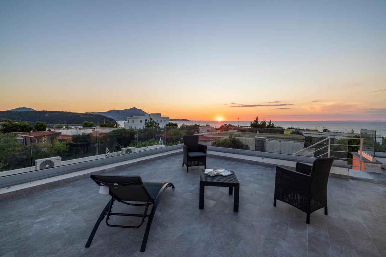 Le Rondinelle Rooms Procida Bagian luar foto
