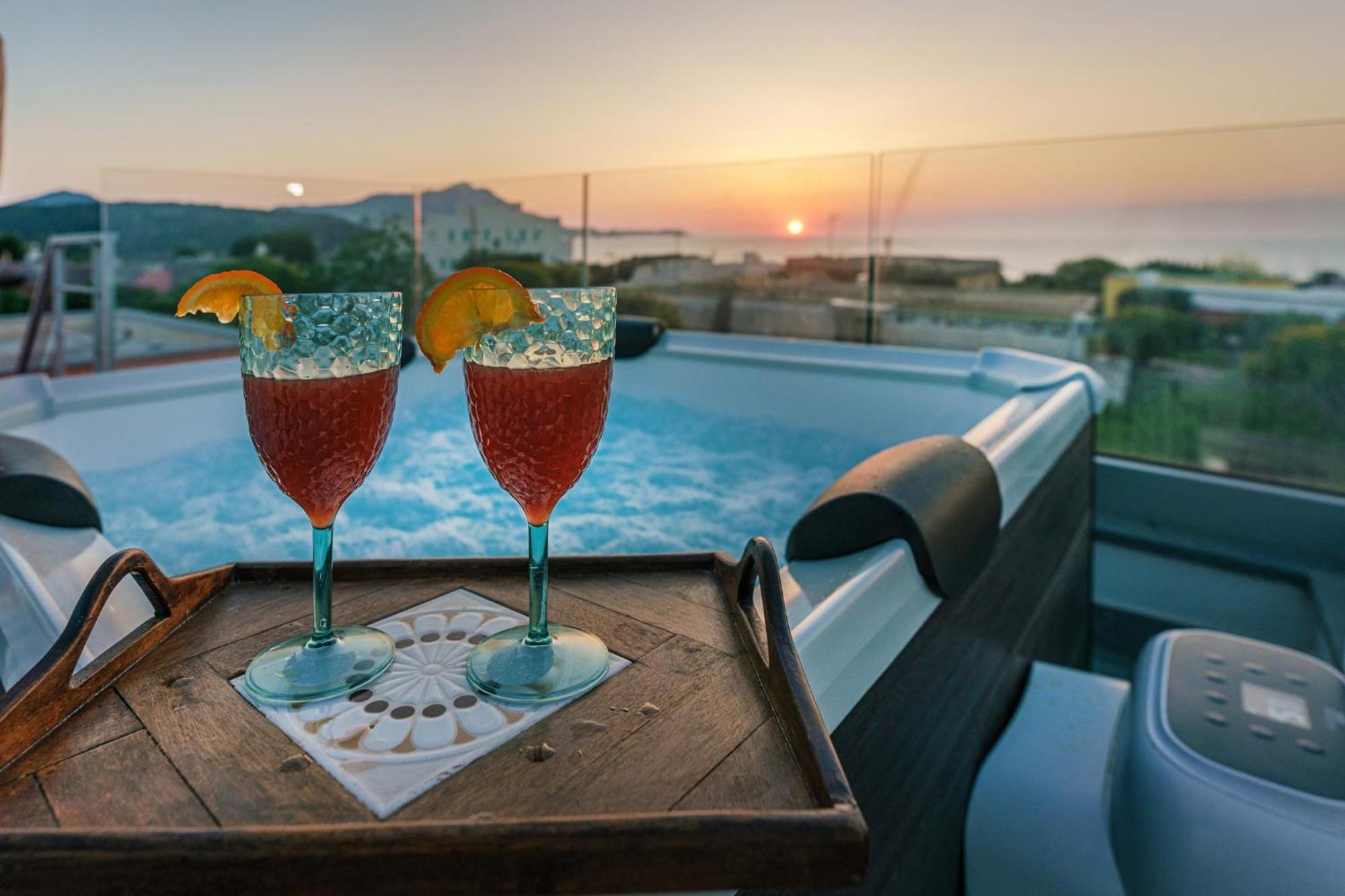 Le Rondinelle Rooms Procida Bagian luar foto