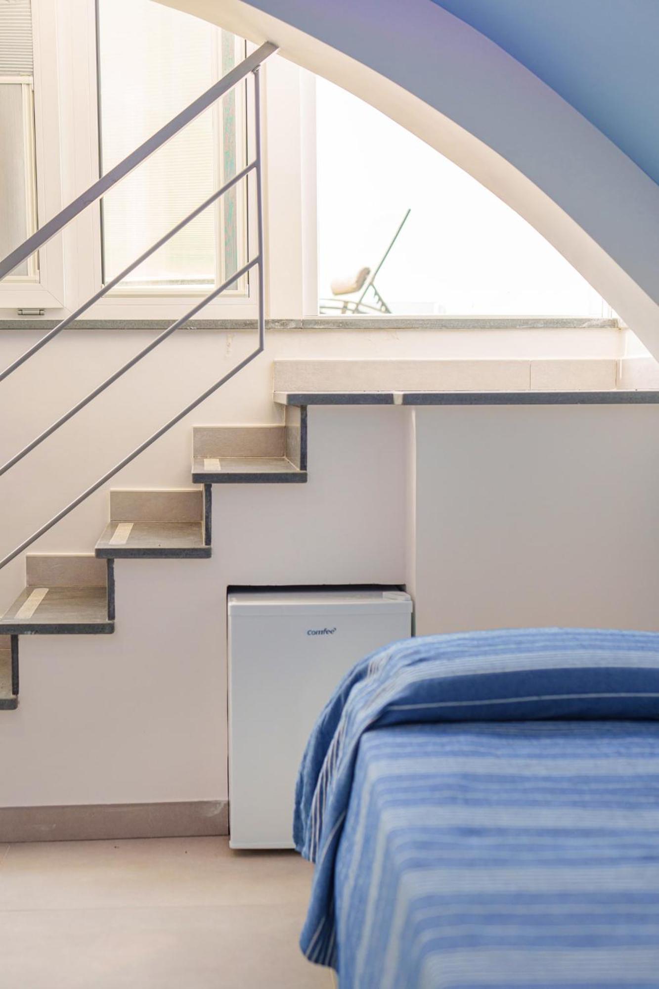Le Rondinelle Rooms Procida Bagian luar foto