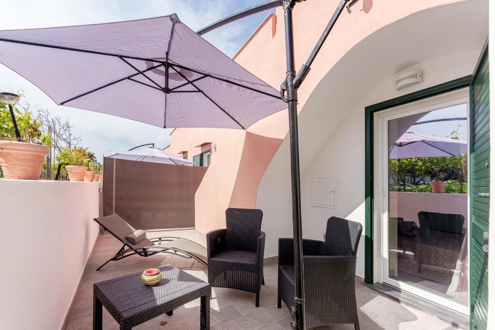 Le Rondinelle Rooms Procida Bagian luar foto