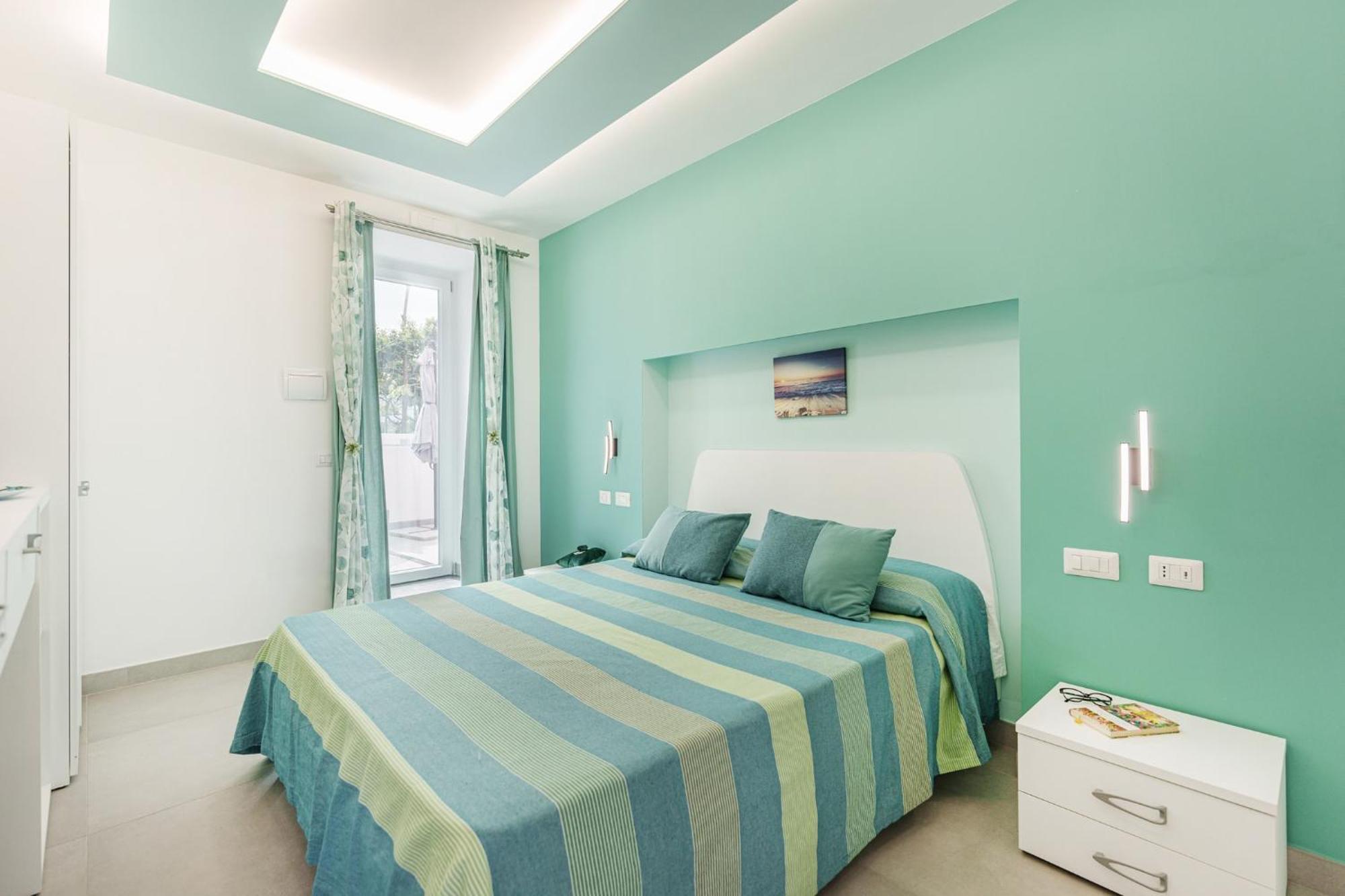 Le Rondinelle Rooms Procida Bagian luar foto