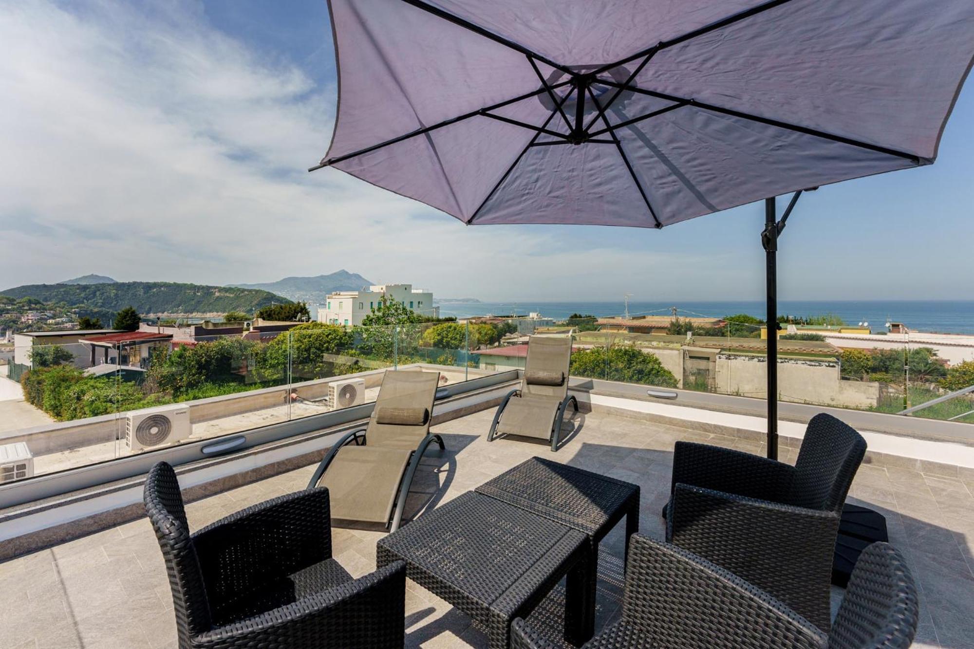 Le Rondinelle Rooms Procida Bagian luar foto