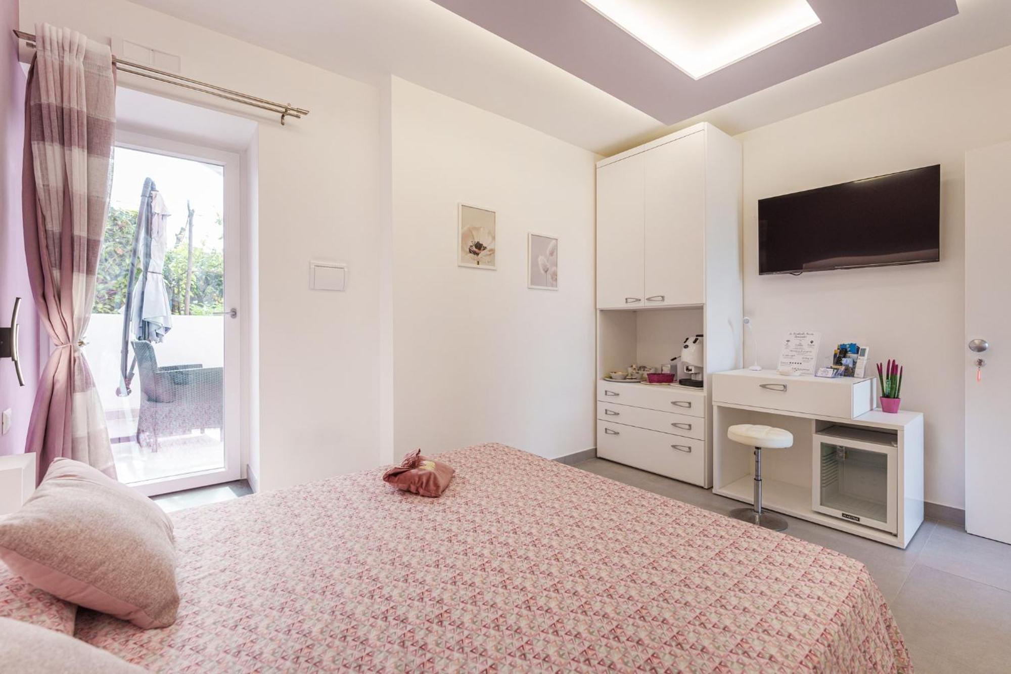 Le Rondinelle Rooms Procida Bagian luar foto